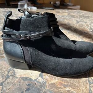 Easy Spirit Black Suede Ankle Boots size 6.5 women’s